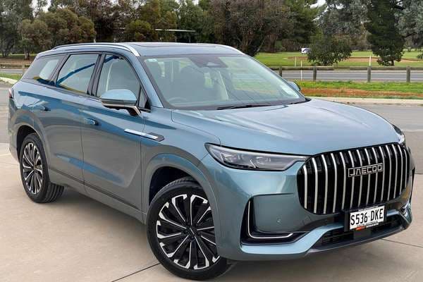 2025 OMODA JAECOO J8